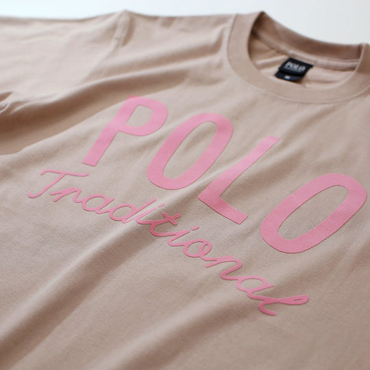 【WOMEN’S】POLOフロッキープリント/6.2オンスTシャツ